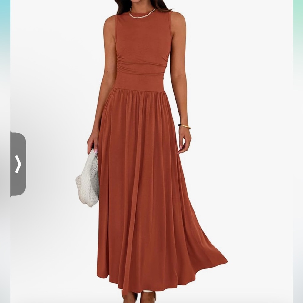 Elegant Sleeveless Maxi Dress in Rust